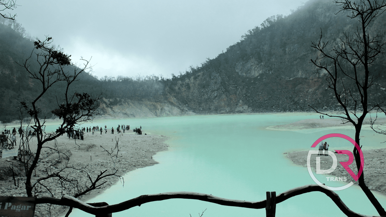 Paket Wisata Dari Madiun ke berbagai destinasi Bandung.
